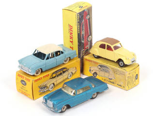 Lot 263 - DINKY TOYS (FRANCE) (3)