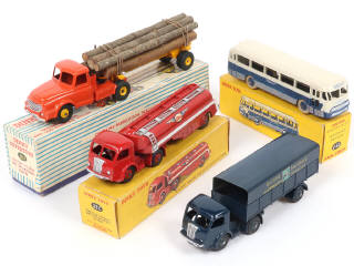 Lot 253 - DINKY TOYS (FRANCE) (4)