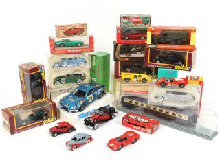 Lot 51 - DIVERS (20)