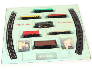 Lot 9 - HORNBY 'HO' (1)