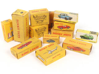 Lot 265 - DINKY TOYS (FRANCE) (13)