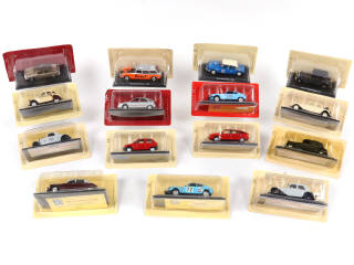 Lot 47 - DIVERS (15)