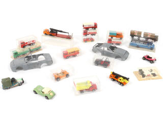 Lot 55 - DIVERS (21)