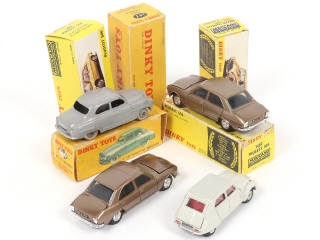 Lot 254 - DINKY TOYS (FRANCE) (4)