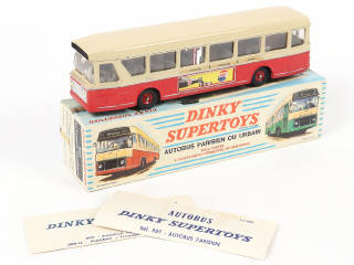 Lot 235 - DINKY TOYS (FRANCE) (1)