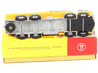 Lot 205 - DINKY TOYS (GB) (1)