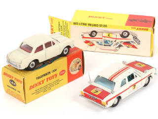 Lot 238 - DINKY TOYS (GB) (2)