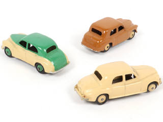 Lot 240 - DINKY TOYS (GB) (3)