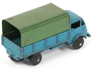 Lot 267 - DINKY TOYS (FRANCE) (1)