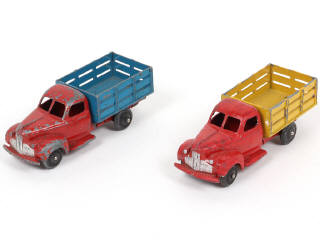 Lot 282 - DINKY TOYS (FRANCE) (2)