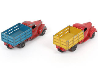 Lot 282 - DINKY TOYS (FRANCE) (2)
