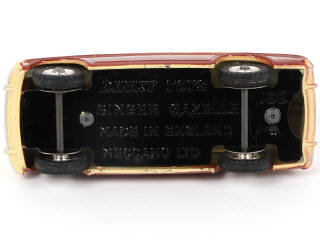 Lot 219 - DINKY TOYS (GB) (1)