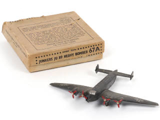 Lot 233 - DINKY TOYS (GB) (1)