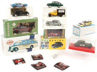 Lot 61 - DIVERS (16)