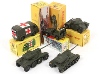 Lot 298 - DINKY TOYS (FRANCE) (5)
