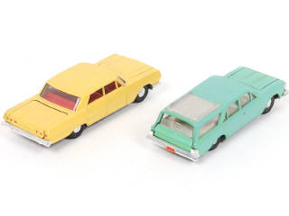 Lot 239 - DINKY TOYS (GB) (2)