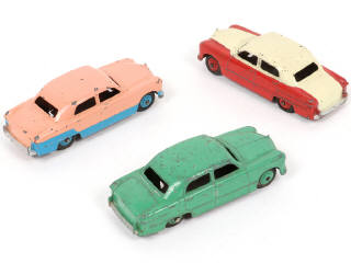 Lot 244 - DINKY TOYS (GB) (3)