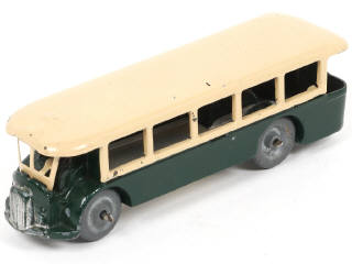 Lot 271 - DINKY TOYS (FRANCE) (1)
