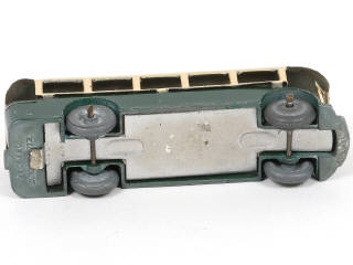 Lot 271 - DINKY TOYS (FRANCE) (1)