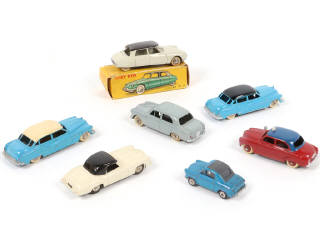 Lot 339 - DINKY TOYS (FRANCE) (7)
