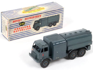 Lot 252 - DINKY TOYS (GB) (1)