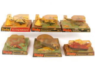 Lot 289 - DINKY TOYS (GB) (6)