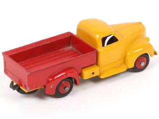 Lot 315 - DINKY TOYS (FRANCE) (1)