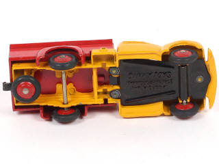 Lot 315 - DINKY TOYS (FRANCE) (1)