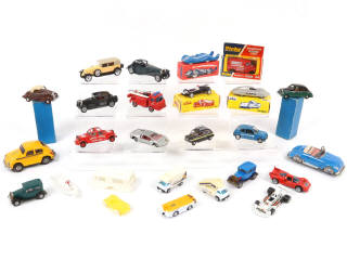 Lot 136 - DIVERS (26)