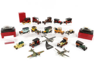 Lot 157 - DIVERS (19)