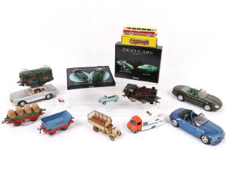 Lot 147 - DIVERS (13)