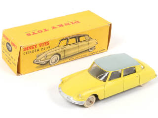 Lot 222 - DINKY TOYS (FRANCE) (1)