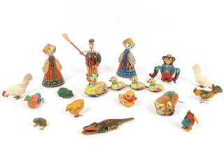 Lot 19 - DIVERS (16)