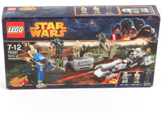 Lot 175 - LEGO (DANEMARK) (2)