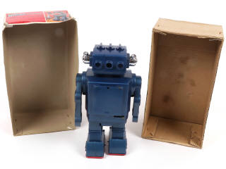 Lot 49 - DIVERS (2)