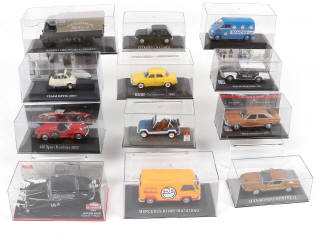 Lot 112 - DIVERS (12)