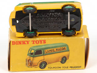 Lot 354 - DINKY TOYS (FRANCE) (1)