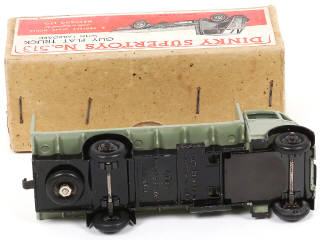 Lot 213 - DINKY TOYS (GB) (1)