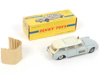 Lot 314 - DINKY TOYS (FRANCE) (1)