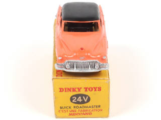 Lot 298 - DINKY TOYS (FRANCE) (1)