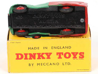 Lot 206 - DINKY TOYS (GB) (1)