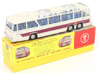 Lot 236 - DINKY TOYS (GB) (1)