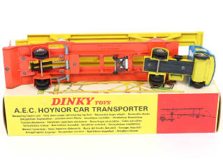 Lot 235 - DINKY TOYS (GB) (1)