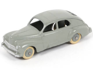 Lot 266 - DINKY TOYS (FRANCE) (1)