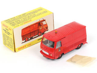 Lot 357 - DINKY TOYS (FRANCE) (1)