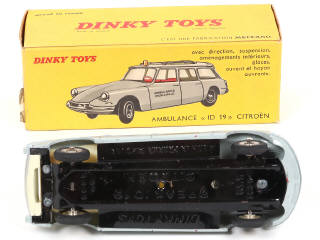 Lot 313 - DINKY TOYS (FRANCE) (1)