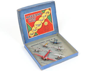 Lot 370 - DINKY TOYS (FRANCE) (1)