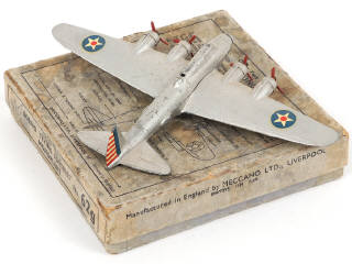 Lot 245 - DINKY TOYS (GB) (1)