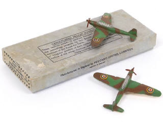 Lot 279 - DINKY TOYS (GB) (1)