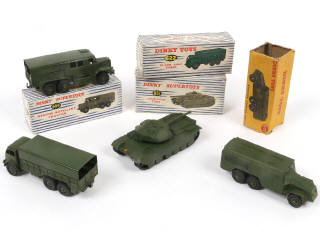 Lot 304 - DINKY TOYS (GB) (4)